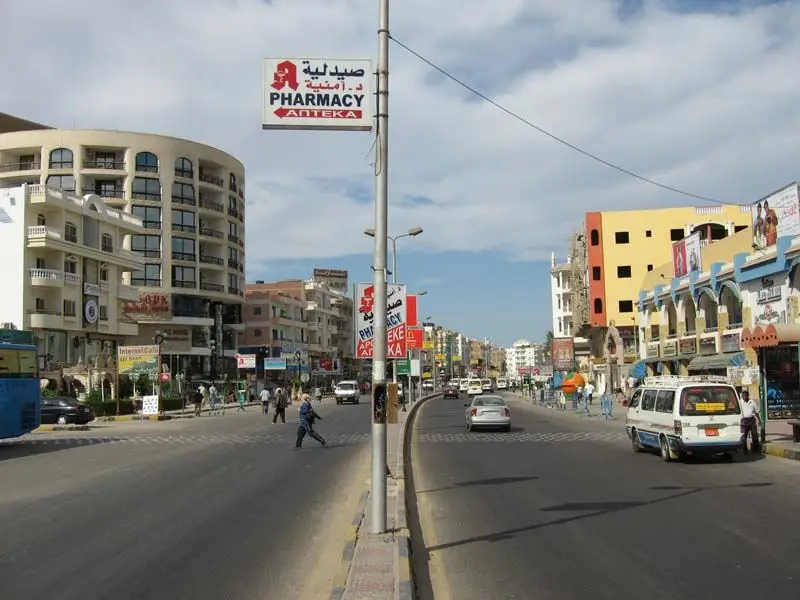 The seafront promenade in Hurghada. Illustrative photo of the town; the reports do not say where the exhibition is being held.