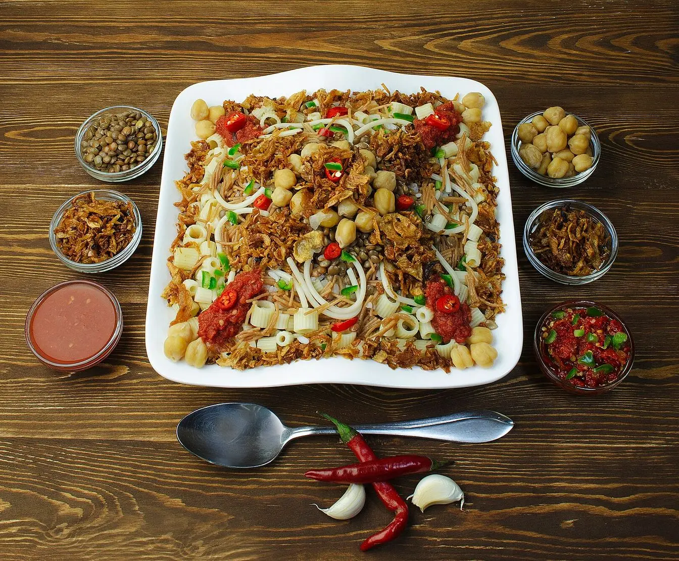 A plate of Egyptian koshari