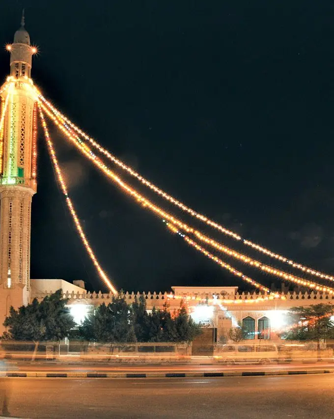 A mosque on El Nasr Way in Hurghada's Dahar quarter, photographed during Ramadan in 2004