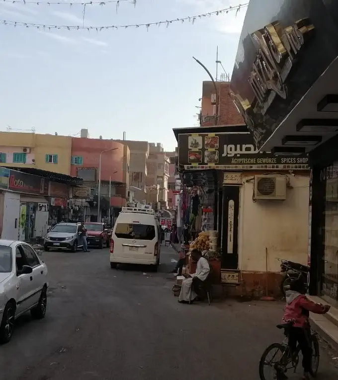A street scene in Hurghada's old town. Illustrative file photo; not taken during the campaign described.