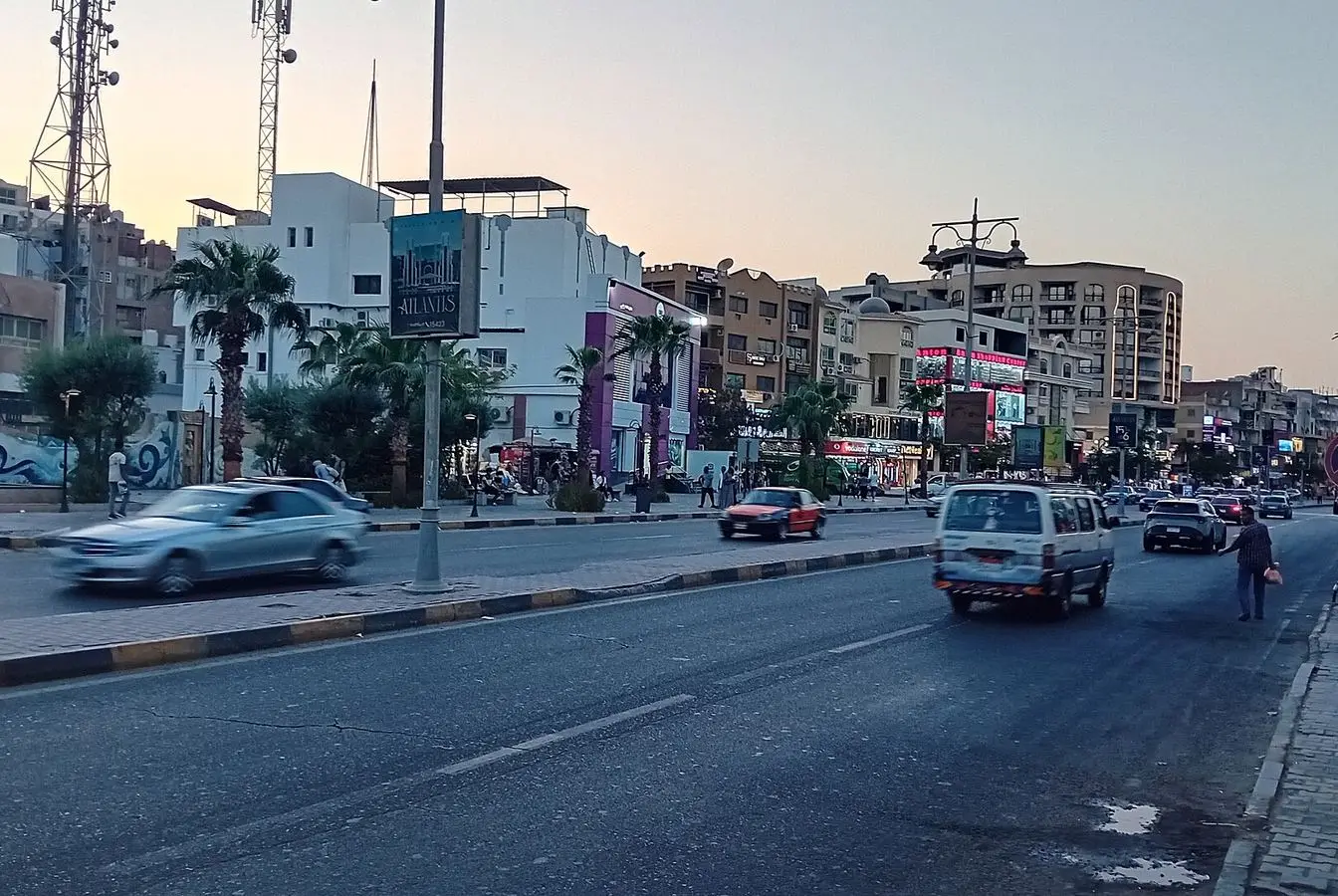 A street scene in Hurghada. General view of the town, not the promenade frontages described in this report.