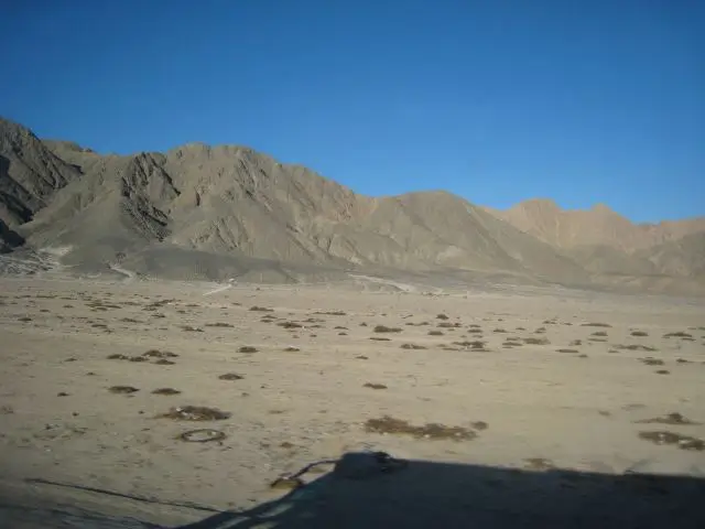 The desert road between Safaga and Qena running through the Itbay mountains; file photo from 2007.