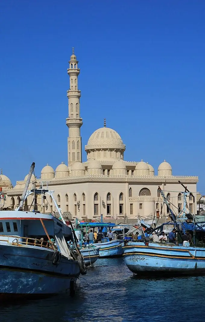 The mosque beside Hurghada's port, a landmark in the city. The photo is a general view of Hurghada and does not show the complaints session.