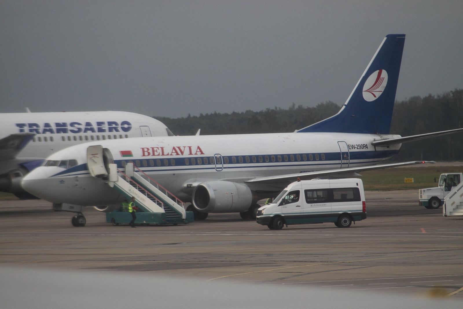 A Belavia Boeing 737